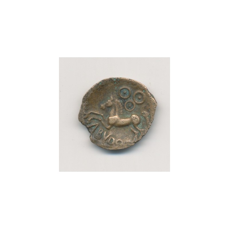 Bronze au cheval et 3 annelets pointés - Bituriges - Bourges