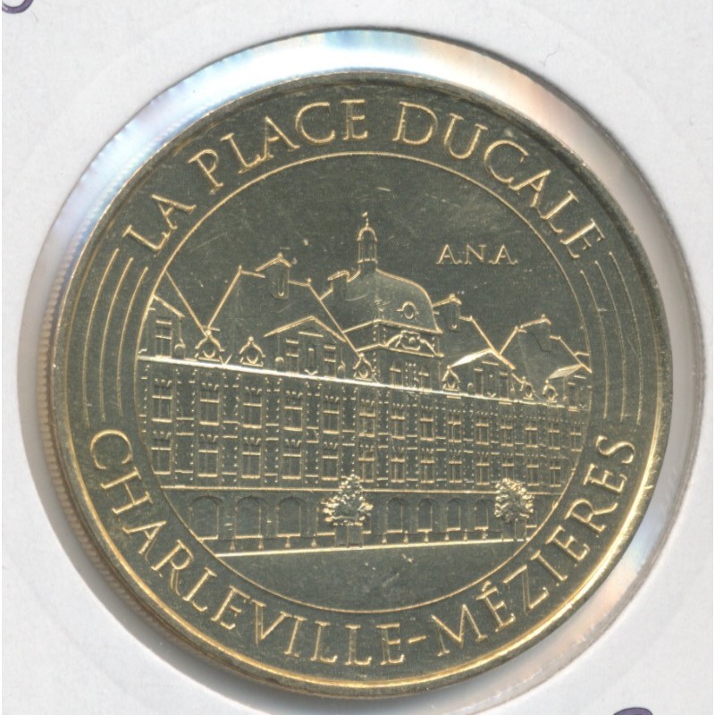 Dept08 - la place ducale - Charlevilles mezieres - 2016