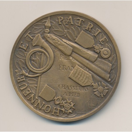 Médaille - Chasseurs à pied - Honneur et Patrie 1937 - Marcel Renard - Tranche sans date juste poinçon bronze - 59mm - SUP