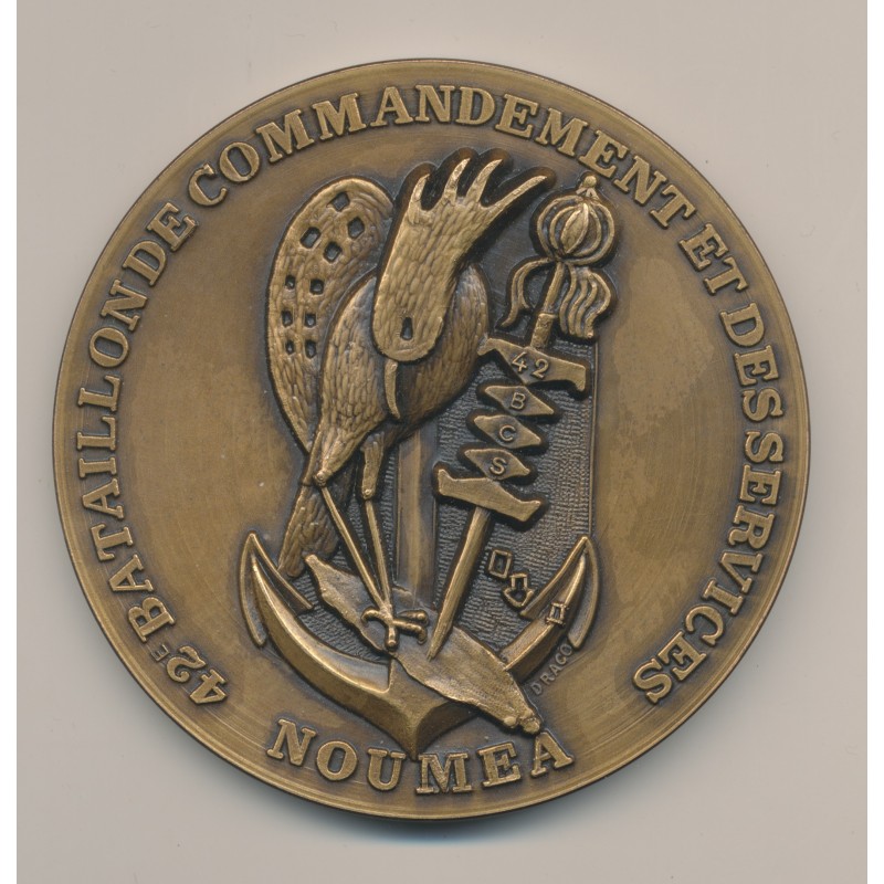 Médaille - 42e Bataillon de commandement des services - Nouméa - bronze - 84mm - SUP