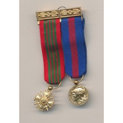Barette 2 décorations - croix guerre 1939/1945 et service militaire volontaire - réduction