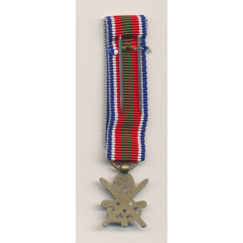 Médaille - Titre de reconnaisance de la nation - réduction