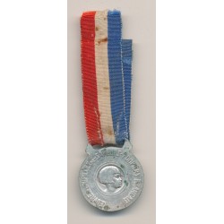 Médaille - Oeuvre des pupilles - Pompier avec hache 2