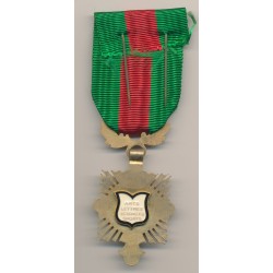 Médaille - Courage dévouement mérite - Officier - ordonnance 2