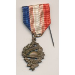 Médaille - Union nationale des combattants - revers uniface