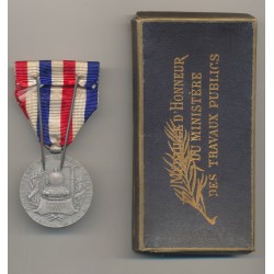 Médaille - Chemin de fer - agrafe locomotive - avec boite d'origine - ordonnance 2