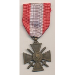 Médaille - Croix de guerre T.O.E - ordonnance