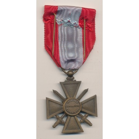 Médaille - Croix de guerre T.O.E - ordonnance