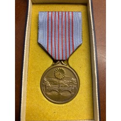Japon - Médaille anniversaire des 2600 ans de la création de l'empire du soleil levant - avec son écrin d'origine