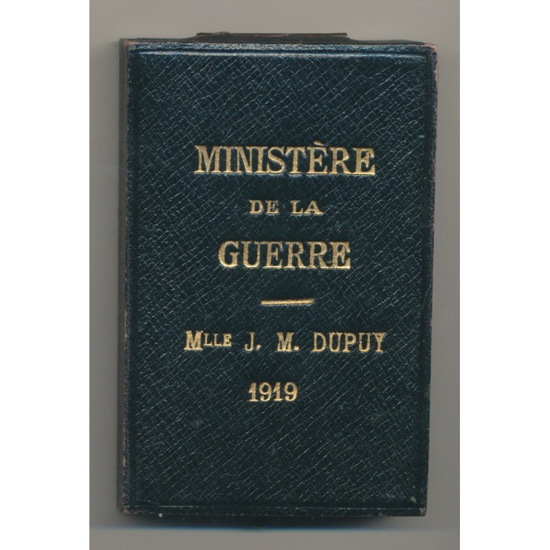 Médaille - Ministère de la guerre - Dévouement épidémies - 1919 - avec écrin attribué