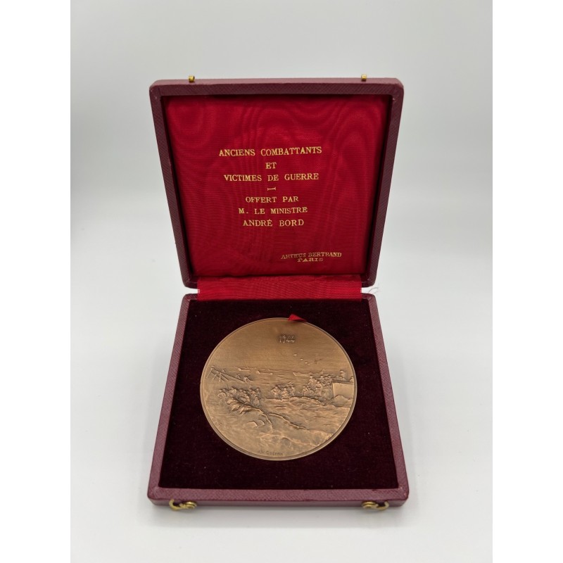 Médaille - Débarquement 1944 - Nous avons a nous rassembler pour le seul service de la France - 1944-1974 - avec écrin - JH Coef