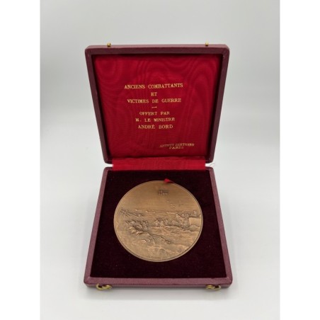 Médaille - Débarquement 1944 - Nous avons a nous rassembler pour le seul service de la France - 1944-1974 - avec écrin - JH Coef
