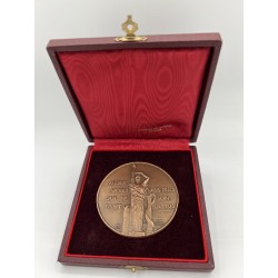 Médaille - Anciens combattants et victimes de guerre - Mère voici vos fils qui se sont tant battus - 1974 - avec écrin - bronze  2