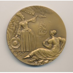 Médaille - Paquebot Antilles 1952 - Compagnie générale transatlantique - french line - avec boite abimée 2