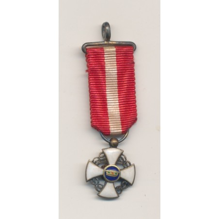Italie - Ordre de la couronne - Chevalier - taille réduction