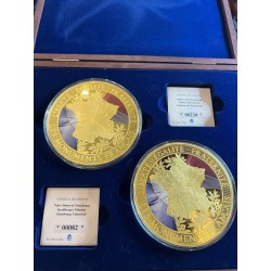 Coffret 2 Médailles - Château de Chenonceau et Notre-dame de Strasbourg - 100mm - cuivre argenté et doré - avec coffret et certi 2