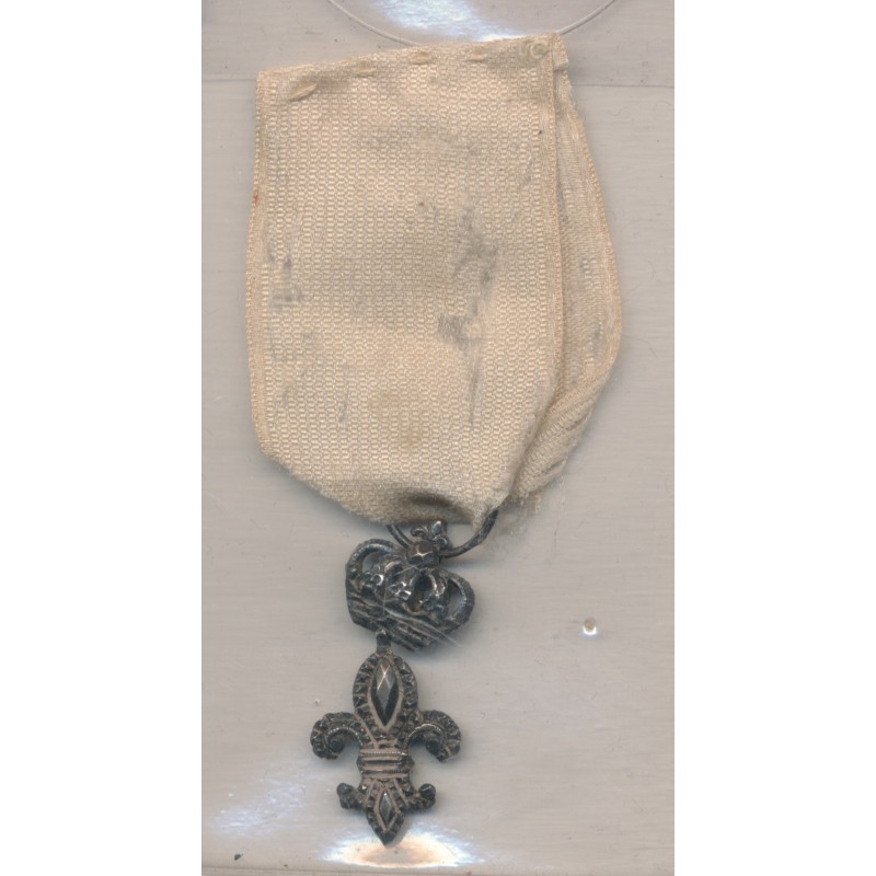 Décoration du lys - en argent