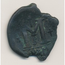 Justin 1er - Follis Nicomédie - bronze - B/TB 2