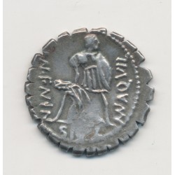 République Romaine - Denier Serratus aquilia - argent - TB+ 2