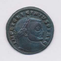 Licinius - Follis frappé à Siscia - bronze - TB