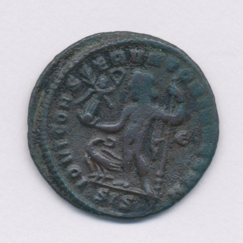Licinius - Follis frappé à Siscia - bronze - TB