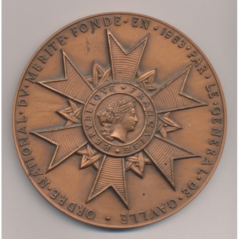 Médaille - Ordre national du mérite - nous vous faisons officier - cuivre 91mm - TTB+