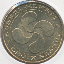 Dept64 - St jean de luz - 2011 - croix basque