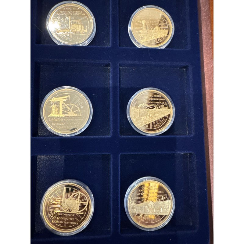 Coffret 12 Médailles - Histoire du train à vapeur - cuivre doré 
