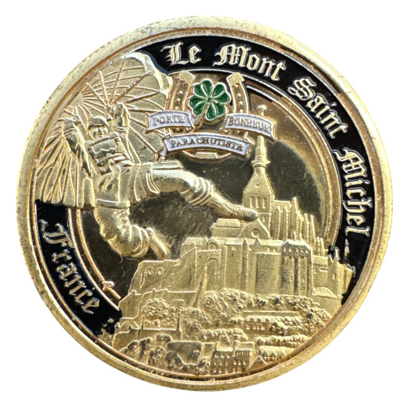 Dept50 - Medaille - Mont st michel avec parachutiste et trèfle à 4 feuilles - en couleur