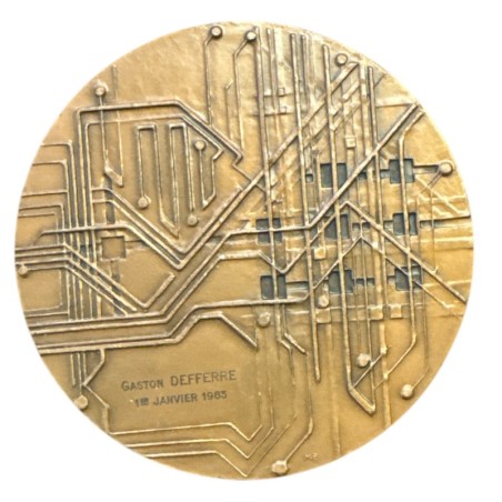 Médaille - Fonction publique Française - cuivre 80,5mm - Gaston Defferre 1983 - SUP