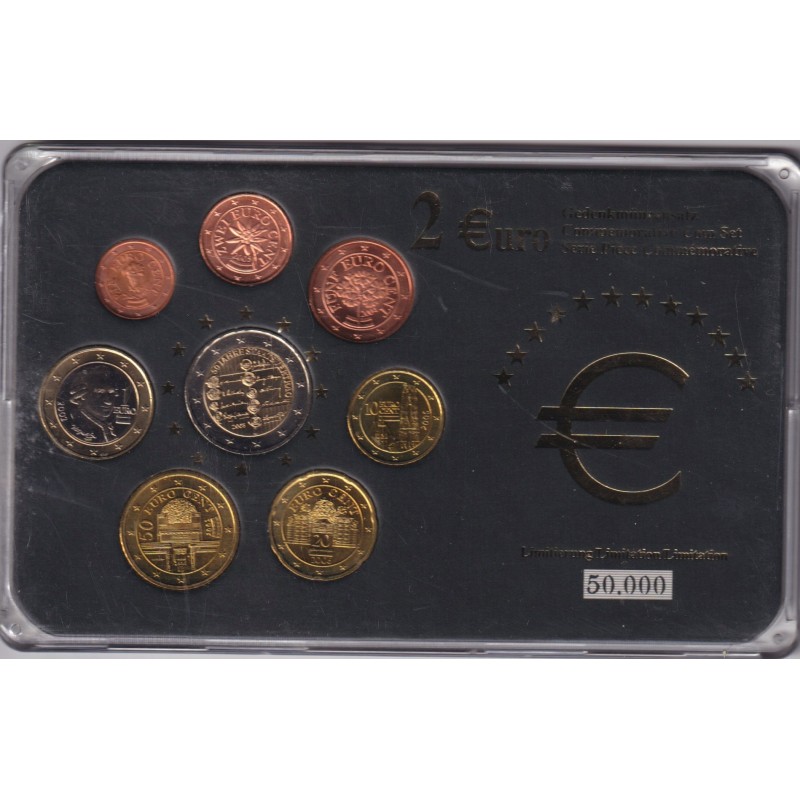 Autriche - Coffret 8 Monnaies - 1 Cent à 2 euro années mélangées - avec la 2€ commemo 2005