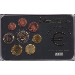 Luxembourg - Série 8 monnaies - 1 Cent à 2 Euro - années mélangées - comprenant la 2€ commemo 2005 - 50.000 ex