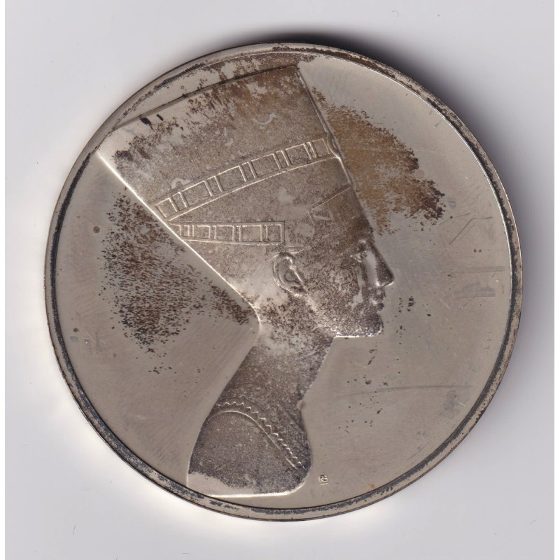 Médaille - La reine Néfertiti - 1365 av JC - Egyptien - Les 100 plus grands chefs-d'oeuvre - argent 65g 0,800 - 50,5mm - SUP