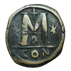 Justinien I - Follis Constantinople - bronze - TB 2