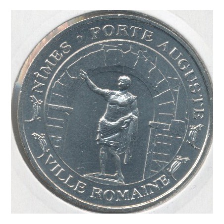Dept30 - porte auguste - ville romaine - Nimes - 2015 - blanche